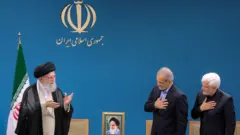 دیدار خامنه ای با هیات دولت - پزشکیان