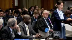 အိုင်စီဂျေ- မြန်မာတင်တဲ့အစီရင်ခံစာကိစ္စ ဂမ်ဘီယာ တရားရေးဝန်ကြီး အဘူဘာကာ တမ်ဘာဒူကို ဆက်သွယ်မေးမြန်းချက်