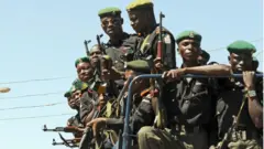 Ndị uweojii nọ n'ihu ọrụ