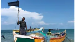 விவசாயிகளுக்கு ஆதரவாக மீனவர்கள் போராட்டம். ராமேஸ்வரம்.