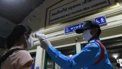 วัดอุณหภูมิร่างกาย