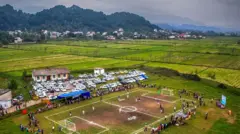 زمین فوتبال روستای لیالمان در استان گیلان