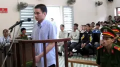 Hồ Duy Hải trong một phiên tòa