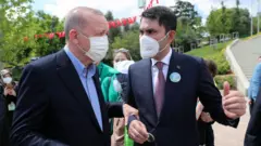 Cumhurbaşkanı Erdoğan ile Çevre ve Şehircilik Bakanı Kurum.