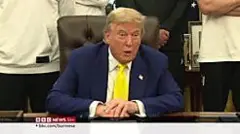 အမေရိကန် သမ္မတ ဒေါ်နယ် ထရမ့် 