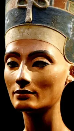 ملکه نفرتیني