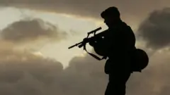 சித்தரிக்கும் படம்