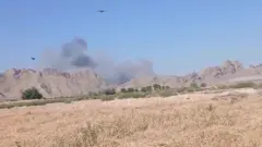 دود ناشی از حمله به پادگان ۱۵ خرداد اصفهان