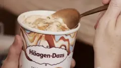 sorvete de caramelo salgado aberta