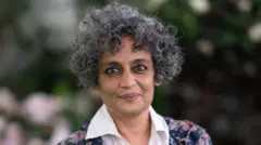 अरुंधति रॉय