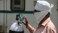 પ્રતીકાત્મક તસવીર