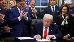 트럼프, 임시예산안 서명 … 미 역사상 최장 셧다운 종료