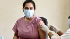 कोरोना लसीकरण