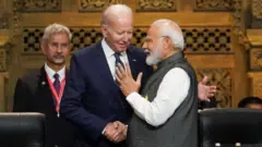 आजपासून इंडोनेशियातील बाली या ठिकाणी G-20 राष्ट्रांची शिखर परिषद सुरू झाली आहे. या परिषदेत भारताचे पंतप्रधान नरेंद्र मोदी देखील हजर आहेत. 