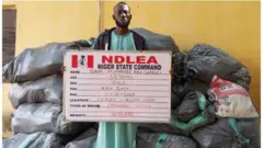 Sani Mohammed (Gamboli) ree to gbe patako ẹsun ti wọn fi kan an dani. Awọn egboogi oloro ti wọn ba nile rẹ lo wa ninu apo lẹyin rẹ yẹn