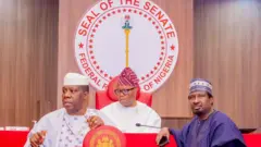 Ààrẹ Ile ìgbimọ Aṣofin Naijiria, Godswill Akpabio atawọn aṣofin kan