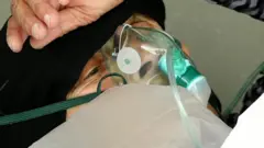 اولین محموله واکسن کرونا فردا به افغانستان می‌رسد