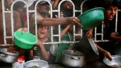 Gazatíes piden comida.