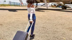 Abagore n'abakobwa bo mu bihugu biri mu nzira y'amajyambere ni bamwe mu bibasirwa by'umwihariko n'icuruzwa ry'abantu hagamijwe inyungu aho bamwe bajyanwa mu bihugu bya Aziya n'ibindi by'i Burayi