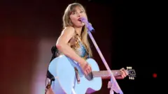 टेलर स्विफ़्ट