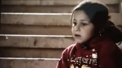 لدي دمية جميلة خبأتها هناك في سوريا