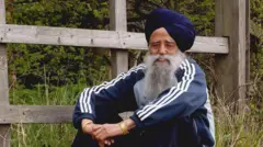 Фауджу Сінгха вважали найстарішим марафонцем у світі, хоча Книга рекордів Гіннеса так і не зафіксувала цей факт