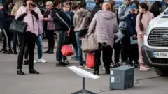 Có gần 20.000 thiết bị đầu cuối Starlink tại Ukraine