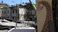 Охматдит, руйнування, ракетні обстріли 