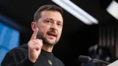 የዩክሬኑ ፕሬዝደንት ቮሎድሚር ዜሌንስኪ