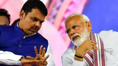 નરેન્દ્ર મોદી અને દેવેન્દ્ર ફડણવીસ