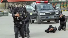 استفاده از سلاح گرم توسط نیروی انتظامی و شلیک مستقیم به شهروندان غیرنظامی سال هاست که از موضوعات مورد بحث در ایران است