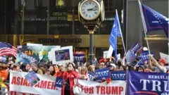 Apoiadoresufc betwayTrump asiáticos e sino-americanos durante uma manifestaçãoufc betwayManhattan,ufc betway2016