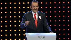 За часів Назарбаєва Карім Масімов двічі очолював уряд, два роки був очільником президентської адміністрації, а з 2016 року очолював Комітет національної безпеки