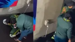 ઝિમ્બામ્બ્વે સામેની હાર બાદ રડતા શાદાબ