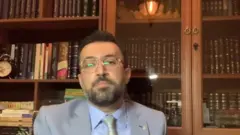 بابک پاک‌نیا وکیل می‌گوید رأی قاضی پرونده نوید افکاری معتبر نبوده است