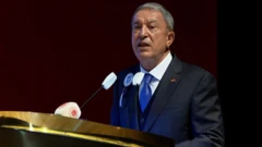 Hulusi Akar