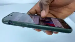 Onye kesara ihe onyonyo n'ekwentị