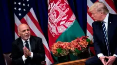 Le président afghan, Ashraf Ghani (à gauche), et son homologue américain Donald Trump, lors de l'assemblée générale des Nations unies en septembre 2017