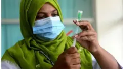 সারা বিশ্বেই টিকার একটি সংকট তৈরি হয়েছে