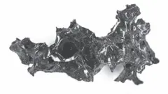 Fragmentos cerebrales vitrificados encontrados por investigadores cerca del monte Vesubio.