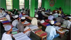চট্টগ্রামের দারুল উলুম হাটহাজারী মাদ্রাসা