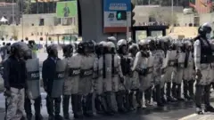 Abategetsi barimo gukora icyo bise "igikorwa cy'iyubahirizwa ry'amategeko" cyo mu karere ka Amhara