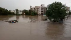 પૂર