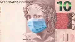 Nota de real com efígie de máscara