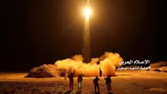 اطلاق صاروخ بالستي