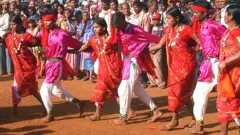 આદિવાસી નૃત્ય