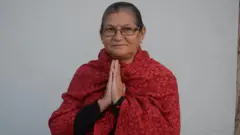 एमाले नेतृ शाक्य पार्टीबाट माधव नेपाल अलग्गिनुअघि उनको पक्षमा रहँदै आएकी थिइन्