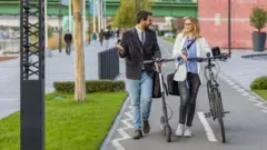 bisiklet ve elektronik scooter