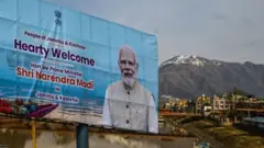 કાશ્મીરમાં મોદી