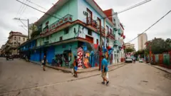 Vista do CallejonHamel, um beco bem conhecidoHavana, Cuba.